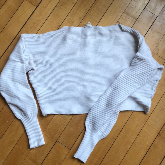 White sweater - Picture 1 of 1